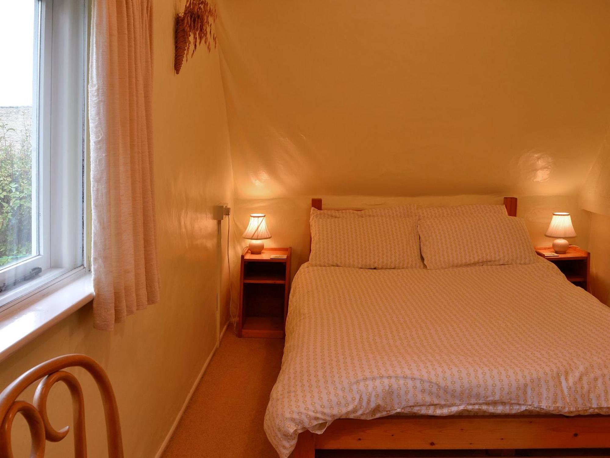 October Cottage Collingbourne Kingston Экстерьер фото